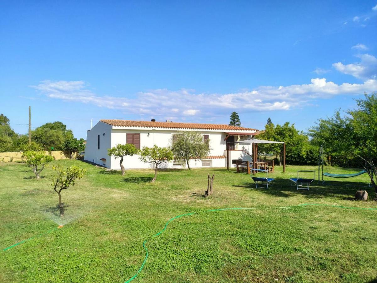 Villa Gladyr Lotzorai Zewnętrze zdjęcie